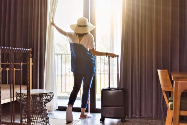 gestion de alquiler de pisos turisticos en valencia - ventanal