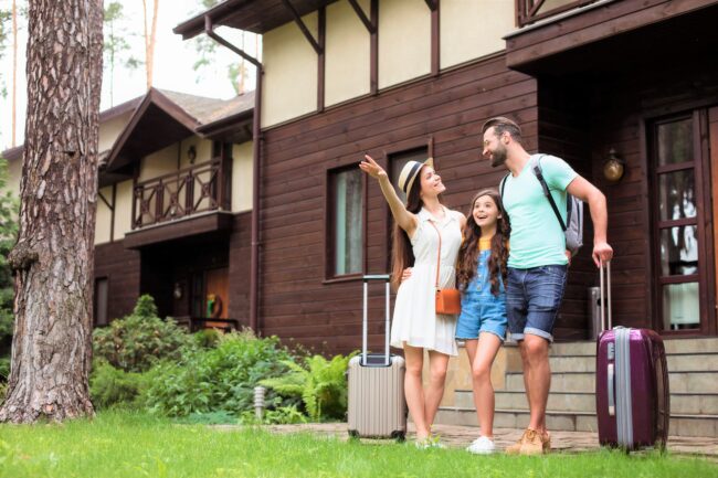 inmobiliaria para gestionar alquiler vacacional en valencia - familia casa maletas